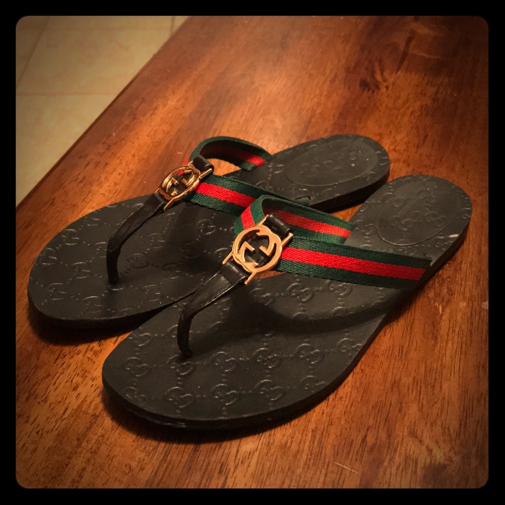 Gucci thongs/ sandals